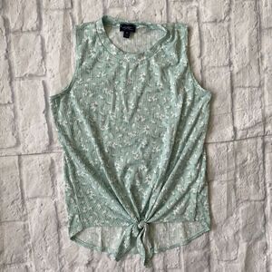 Daytrip youth M sleeveless floral print hi low shirt w/front tie knot